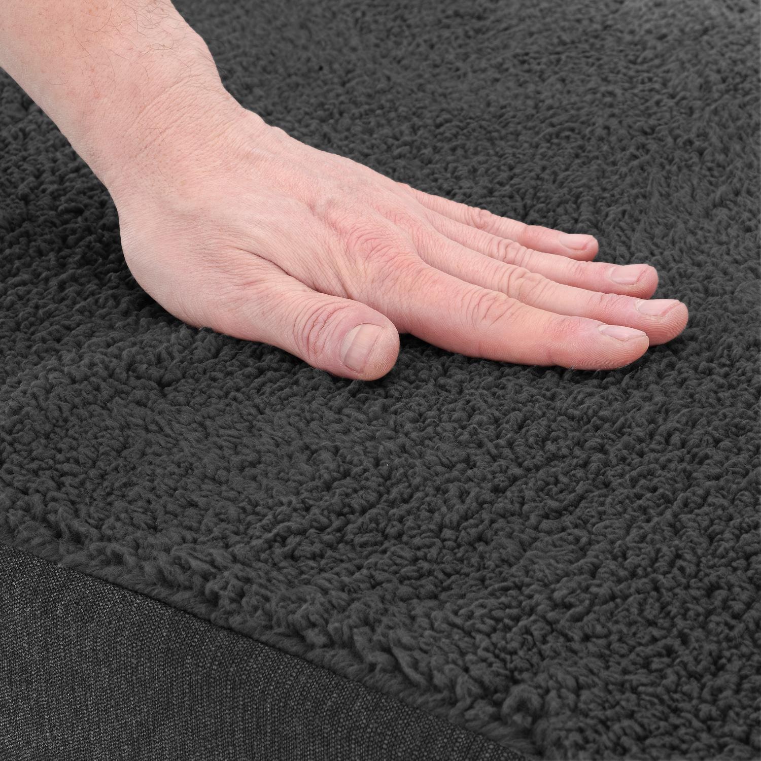 La funda en detalle – Cojín ergonómico para perros Petzzz Leo XL 120 x 75 x 10 cm negro