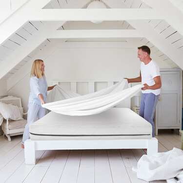Colchón de muelles ensacados Sleezzz Superior 90 x 200 cm, altura 18 cm, nivel de firmeza H3 + juego de cama de microfibra CloudComfort Basic 135 x 200 cm + 80 x 80 cm