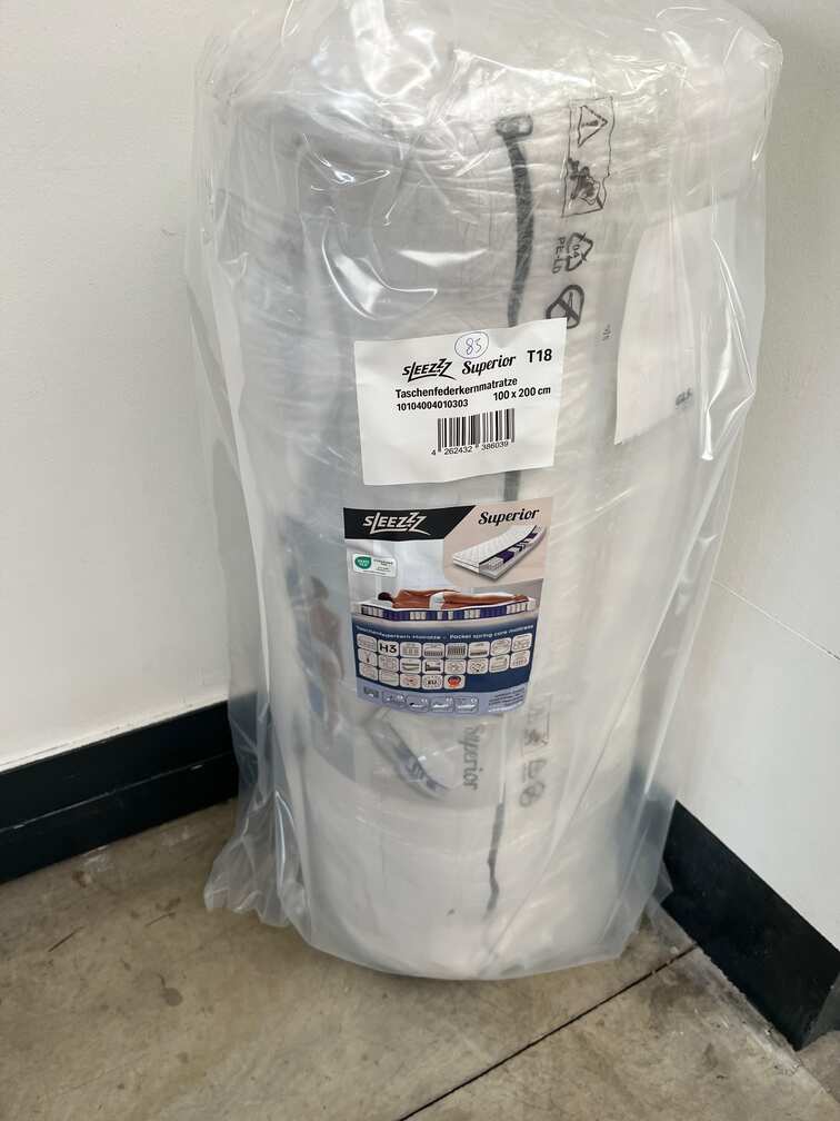 Online iade 7 bölgeli pocket yaylı yatak Sleezzz Superior 100 x 200 cm, yükseklik 18 cm, sertlik seviyesi H3 Online iade 7 bölgeli pocket yaylı yatak Sleezzz Superior 100 x 200 cm, yükseklik 18 cm, sertlik seviyesi H3