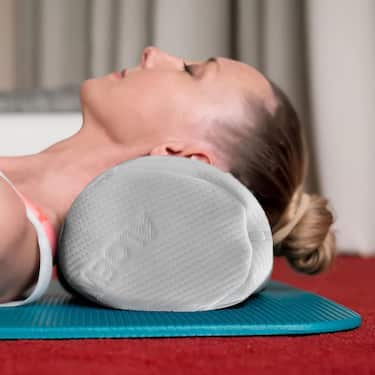 Rulou pentru genunchi și gât Visco Aloe Vera cu spumă cu memorie 40 x 15 cm